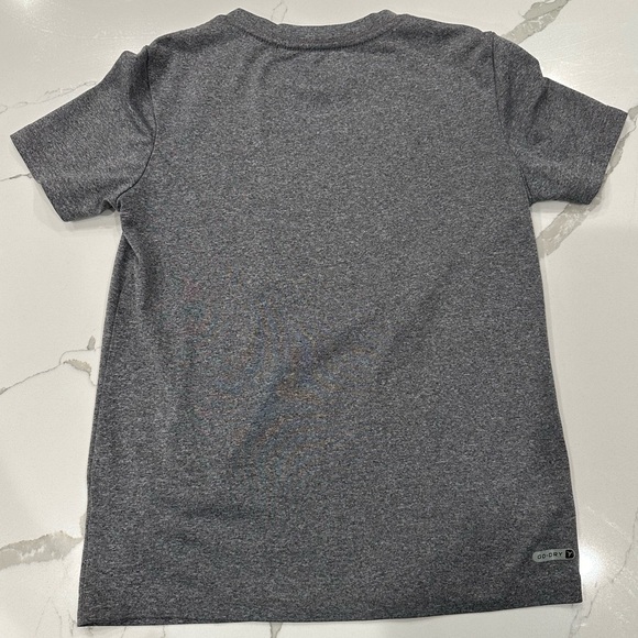 Football 🏈 Run the Play Go Dry Shirt size Medium (8) - Picture 5 of 5